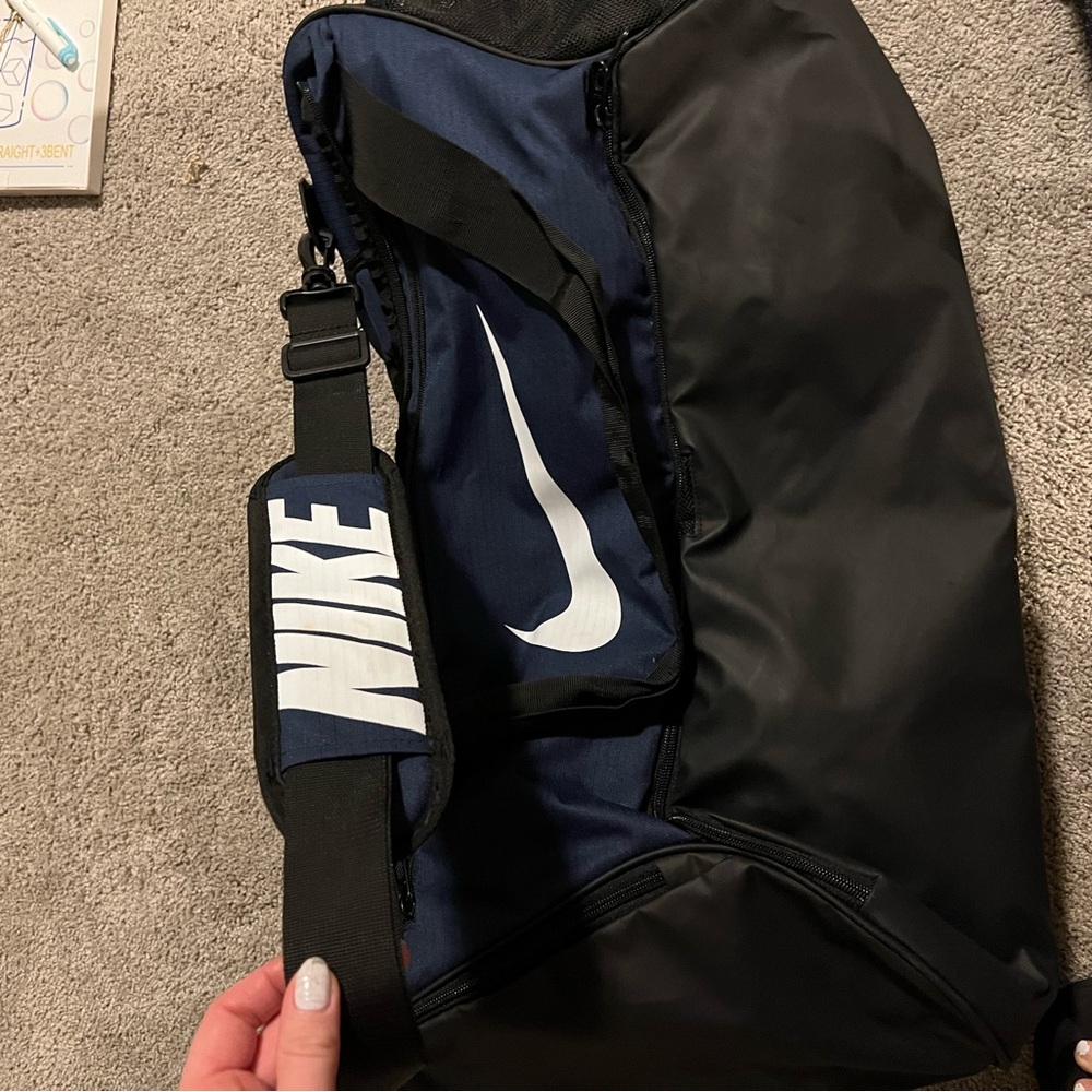 Black and white Nike sports bag